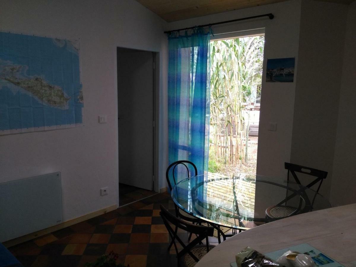 Les Chênes Bleus Acomodação com café da manhã Sainte-Marie-de-Ré Exterior foto