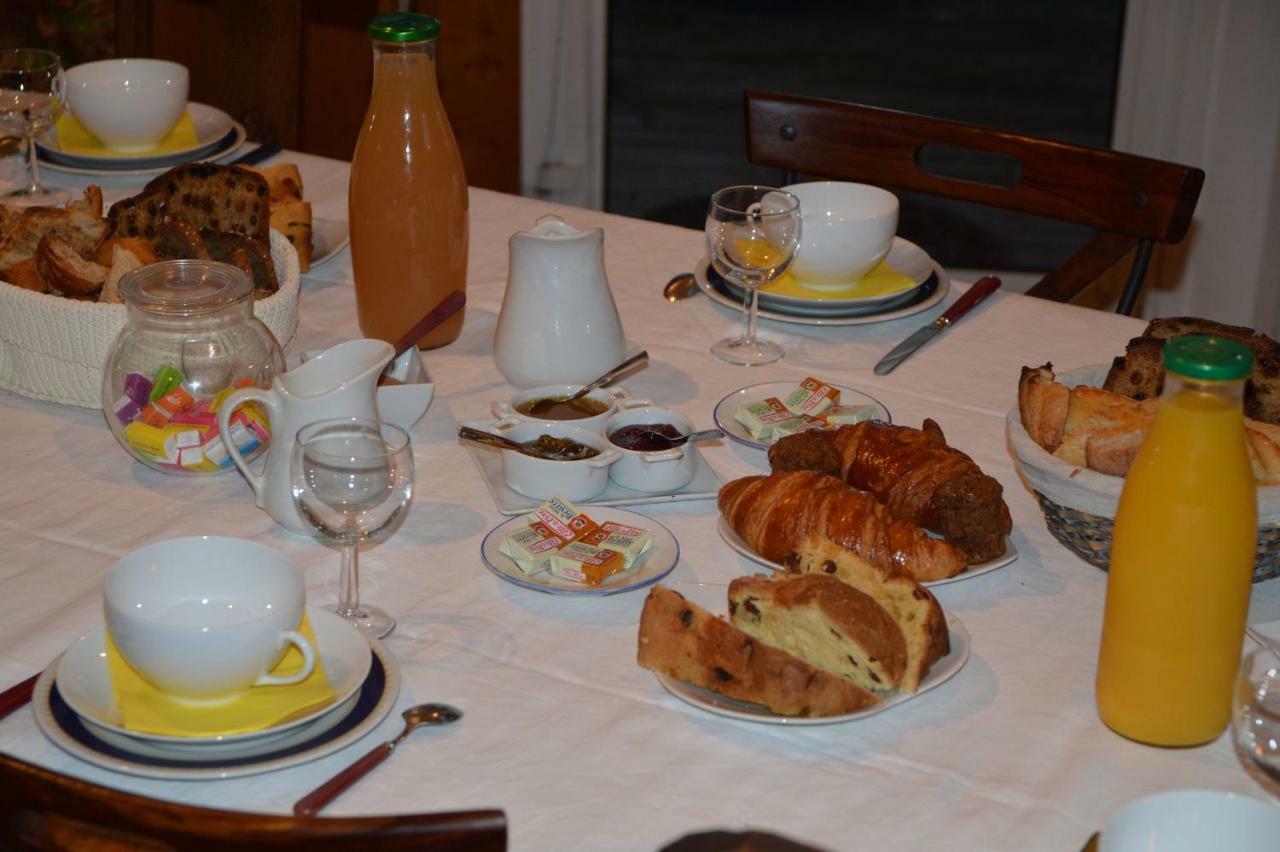 Les Chênes Bleus Acomodação com café da manhã Sainte-Marie-de-Ré Exterior foto